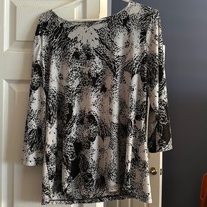 Black and white floral print tunic